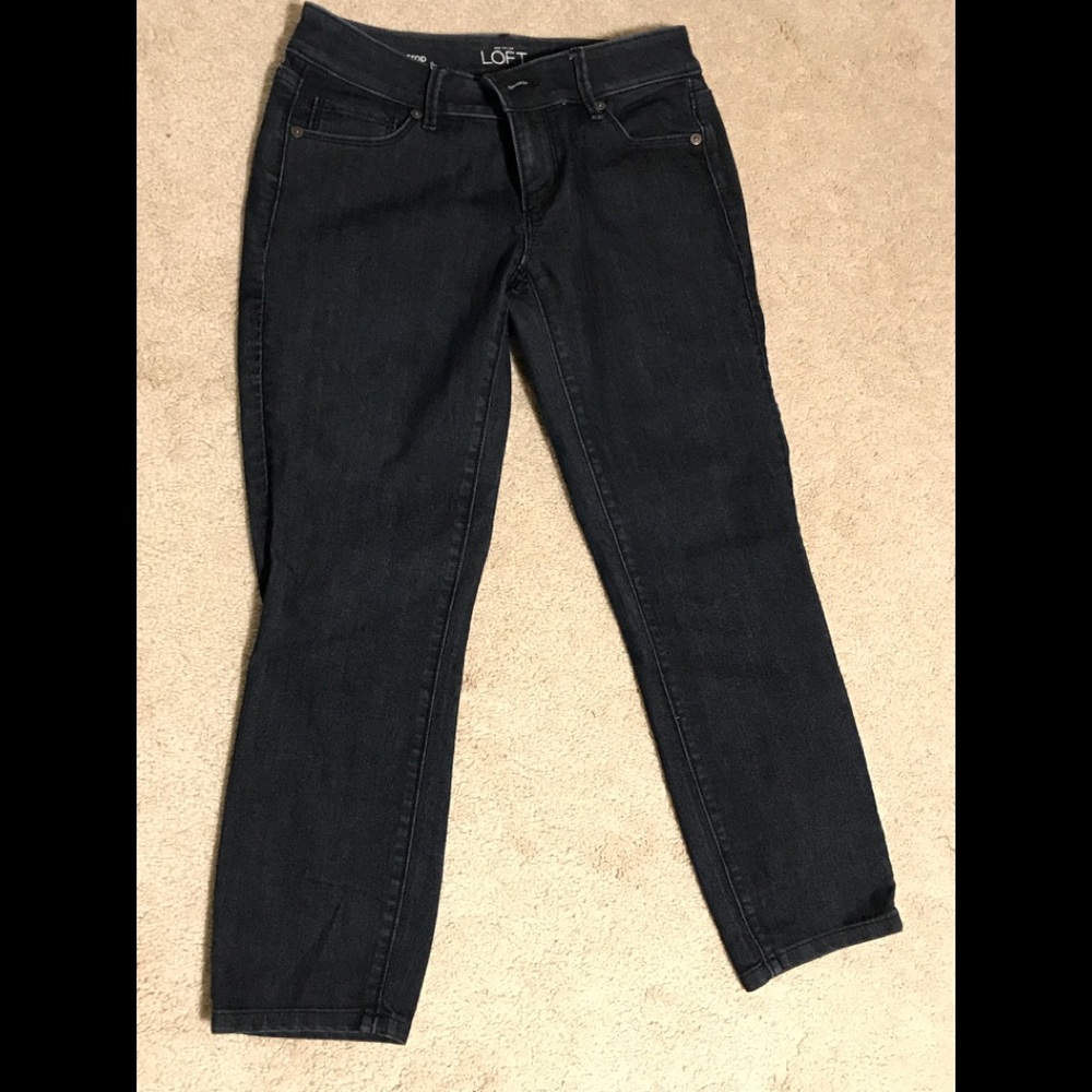 🔵 LOFT modern crop dark wash jeans